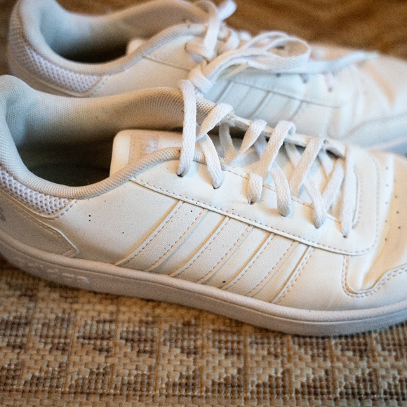 Adidas Hoops Sneaks 9.5 Women's - Picture 2 of 7